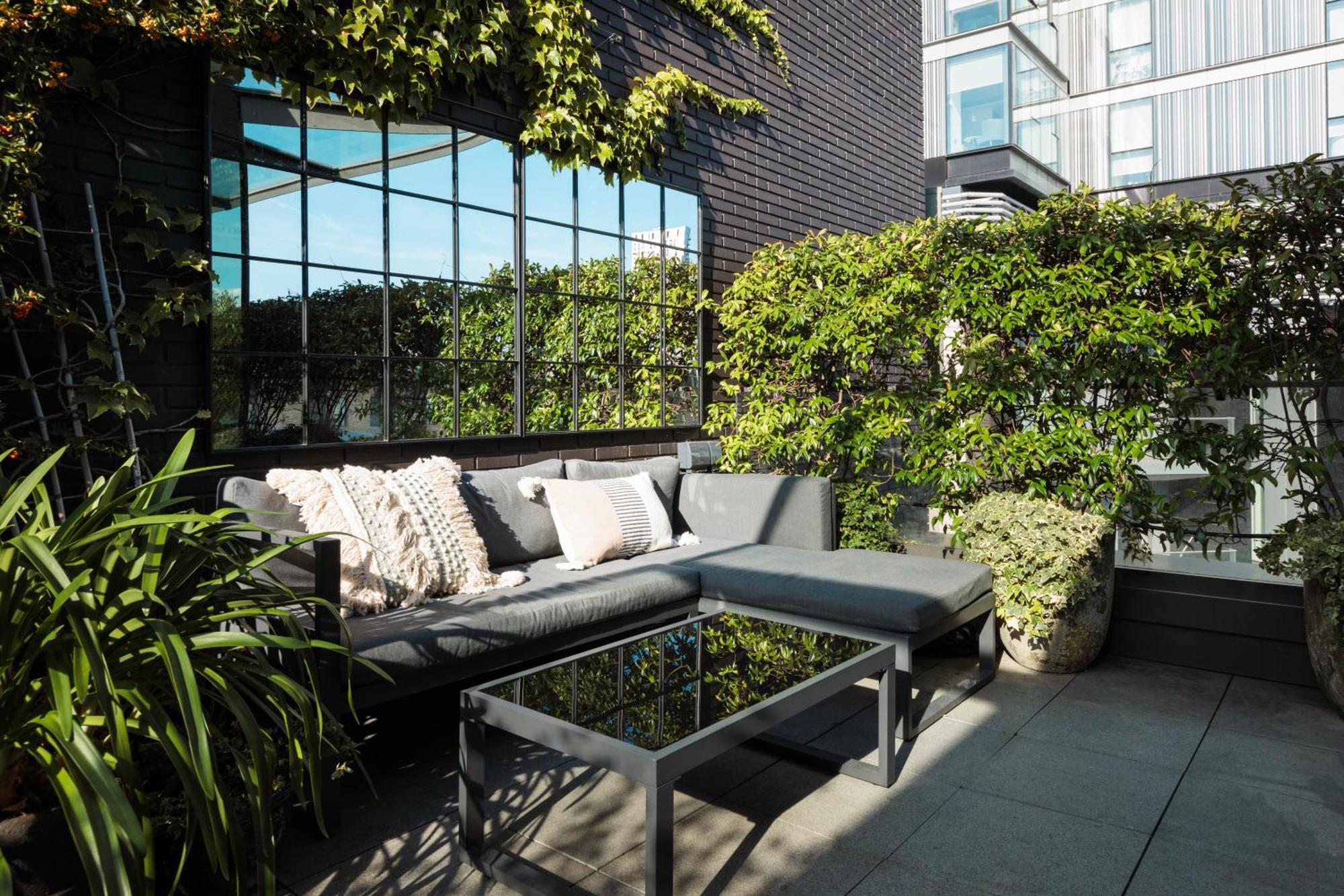 شقة Luxurious Penthouse, Expansive Wrap-Around Terrace لندن المظهر الخارجي الصورة